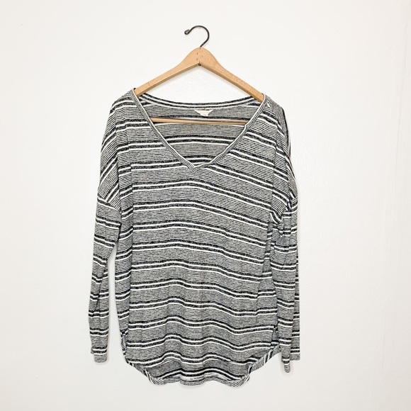 Caslon Casual Gray Stripe V‎ Neck Knit Top Large L - Picture 2 of 7